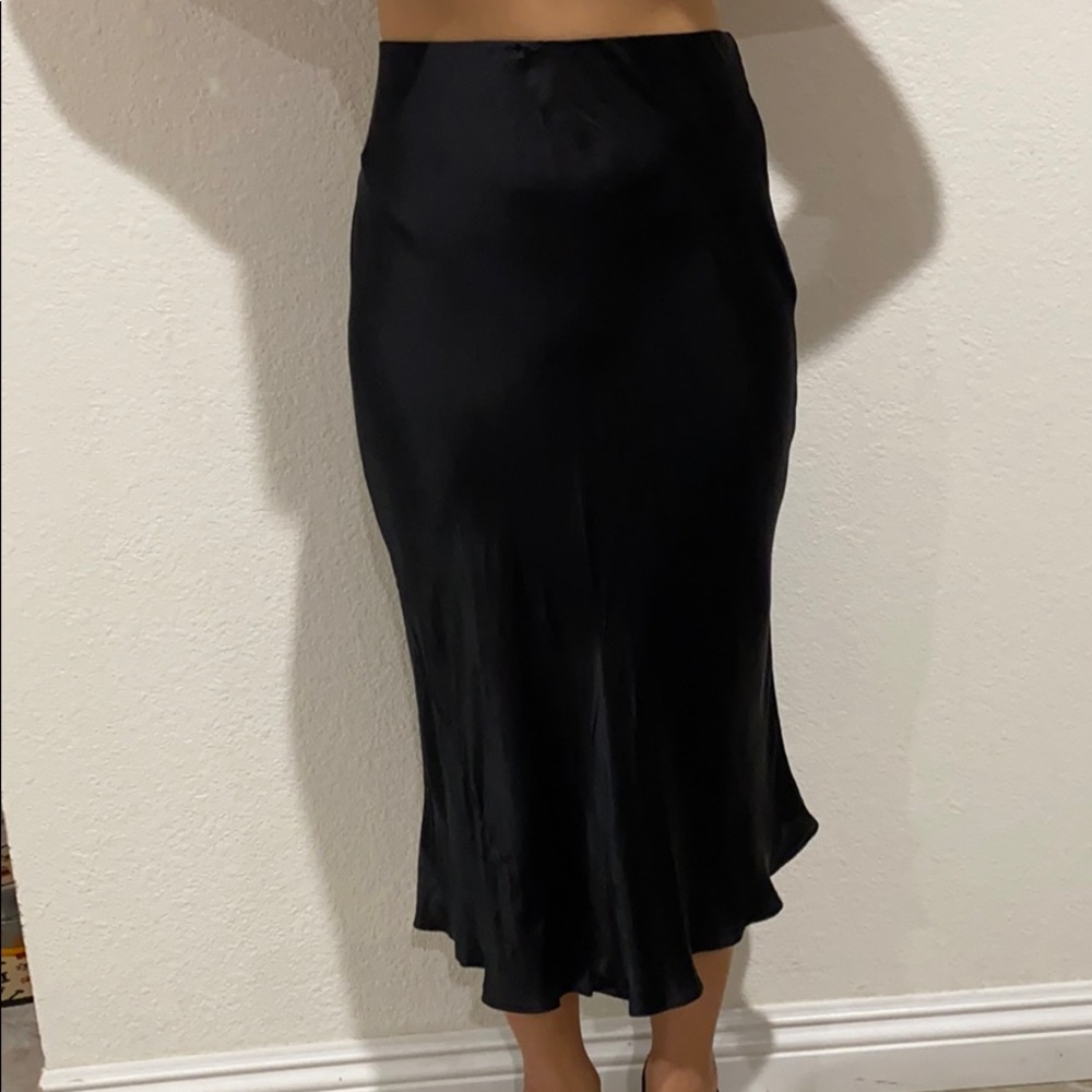 Wilfred Black Cupro Silk Midi Skirt Size 4